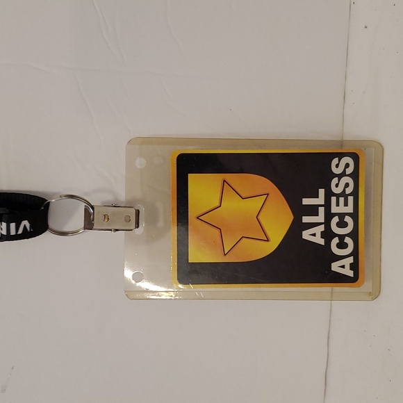 VIP Lanard - Picture 3 of 4